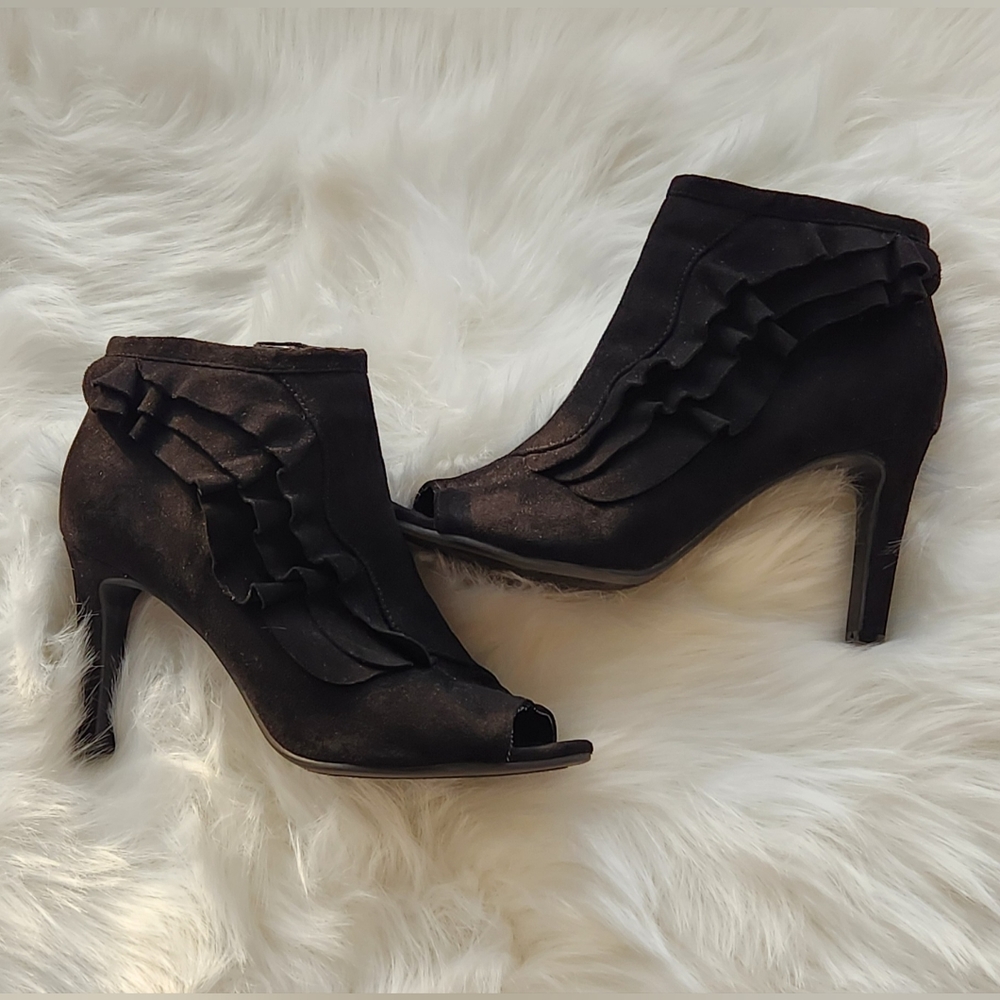 Unisa Black Suede Ankle Boots Open Toe Womens size 7